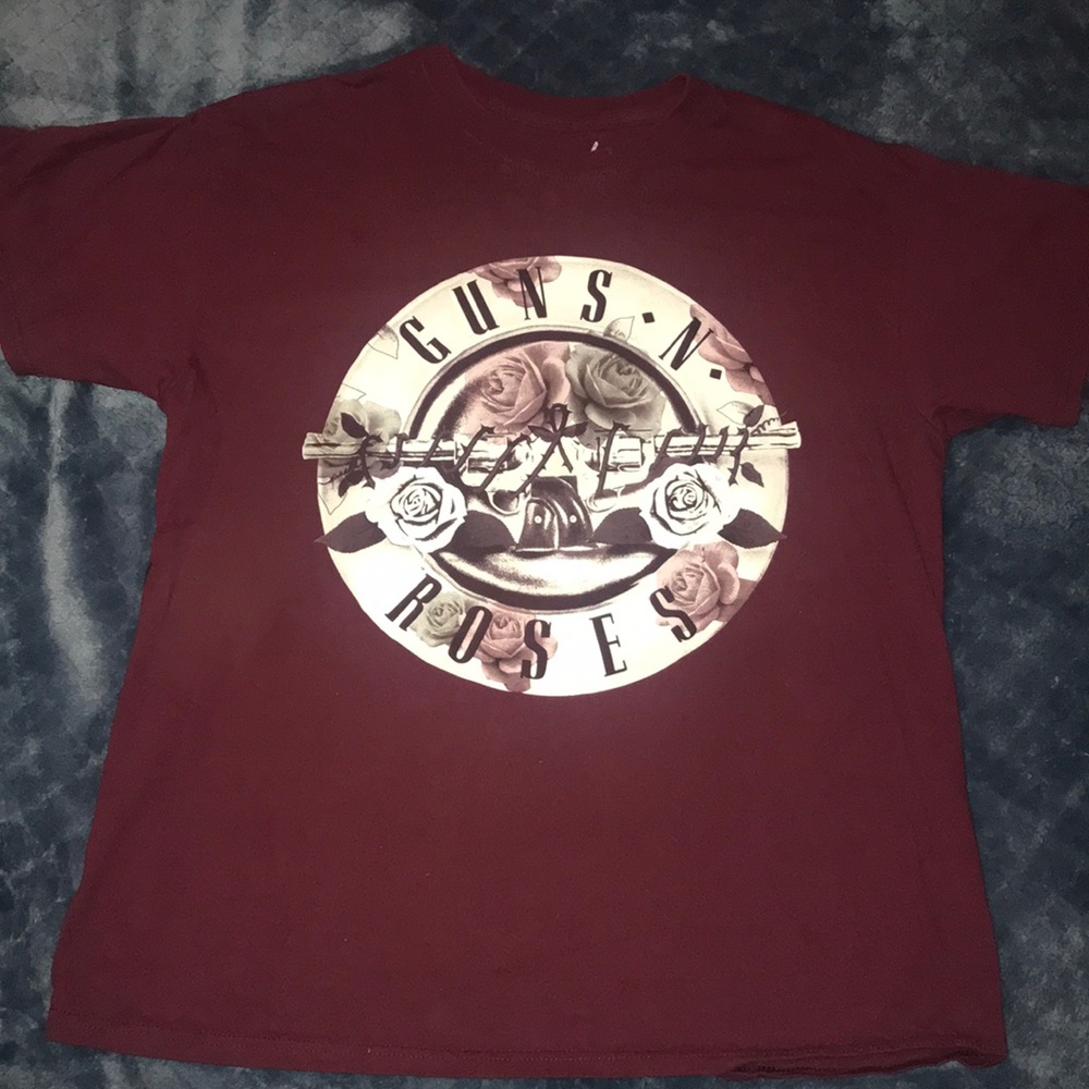 Guns and roses band t-shirt